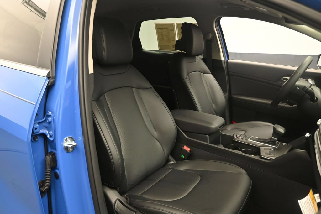 Used 2026 Kia Sportage EX FWD image 32