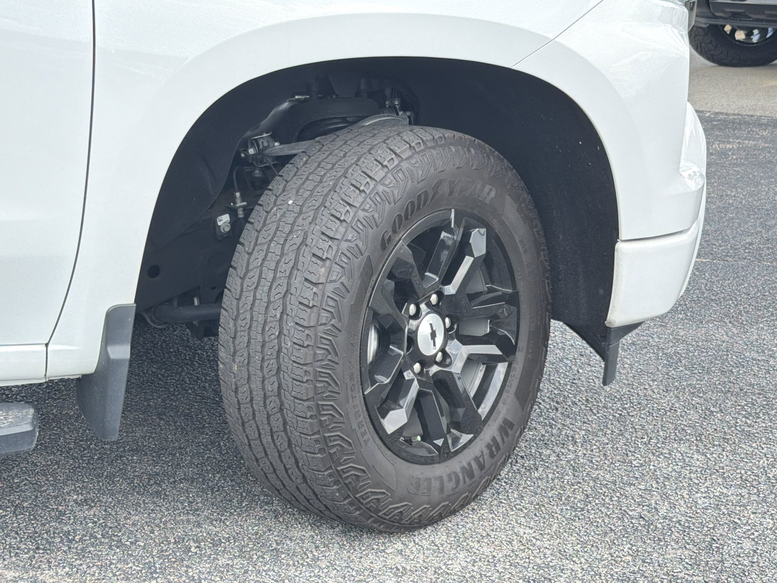 Used 2024 Chevrolet Silverado 1500 RST w/ Z71 Off-Road Package AWD/4WD image 5