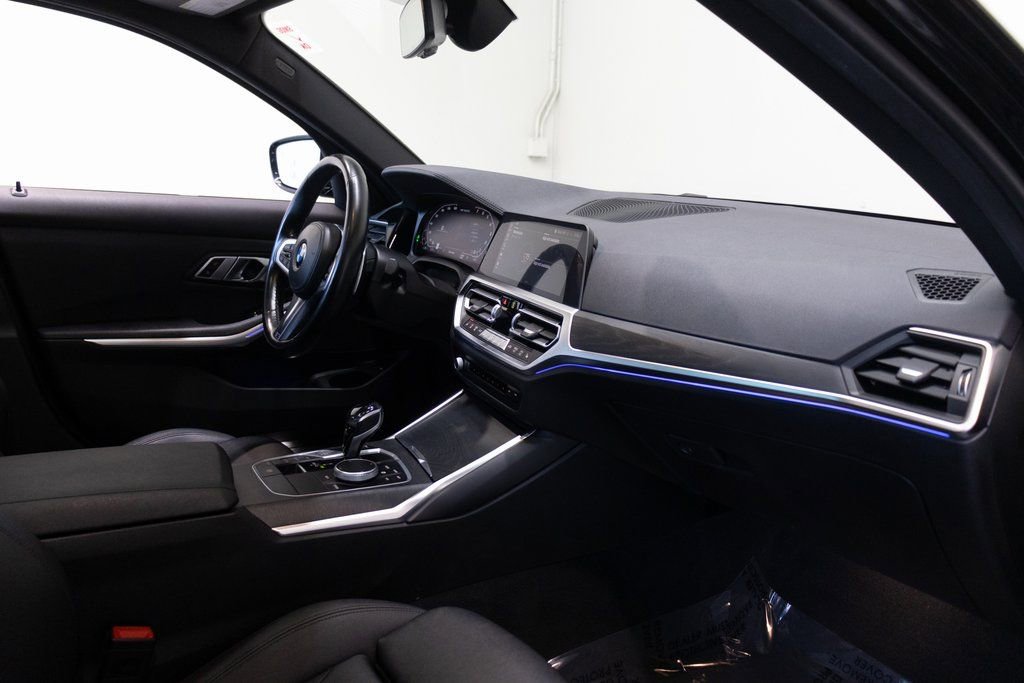 Used 2021 BMW M340i w/ Driving Assistance Package image 19