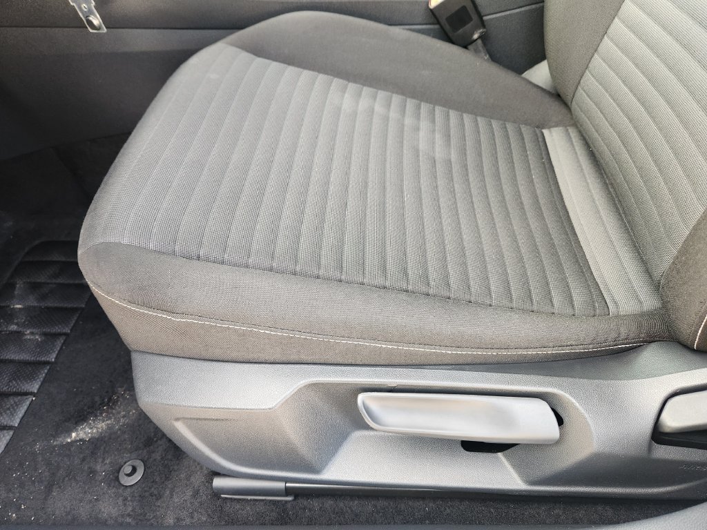 Certified 2023 Volkswagen Jetta S FWD image 18