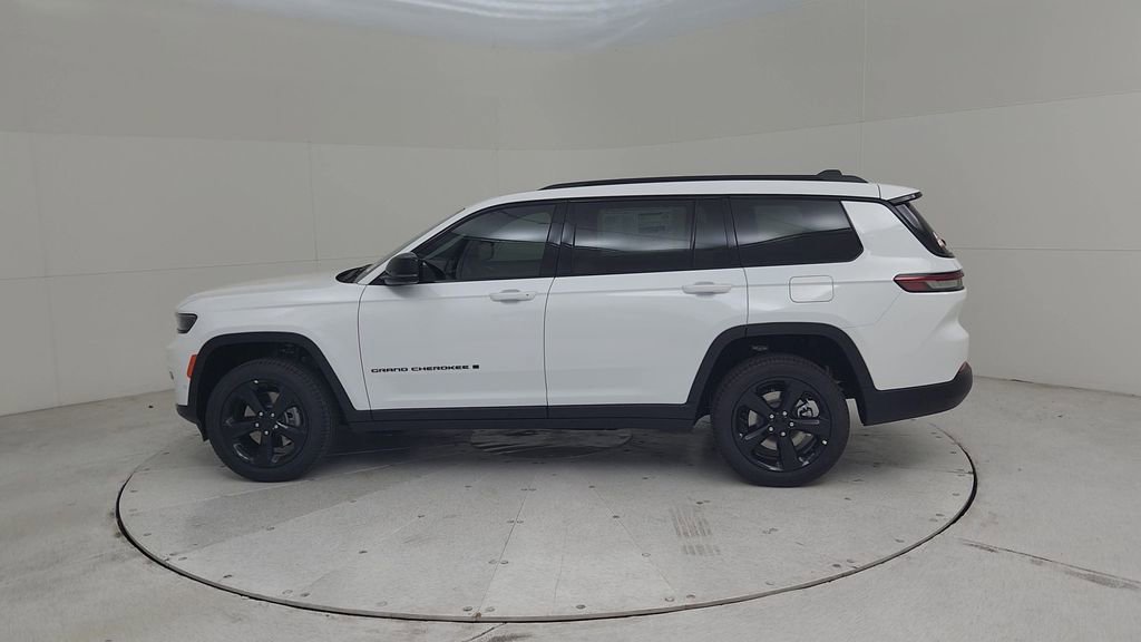 New 2025 Jeep Grand Cherokee L Limited w/ Luxury Tech Group II image 9