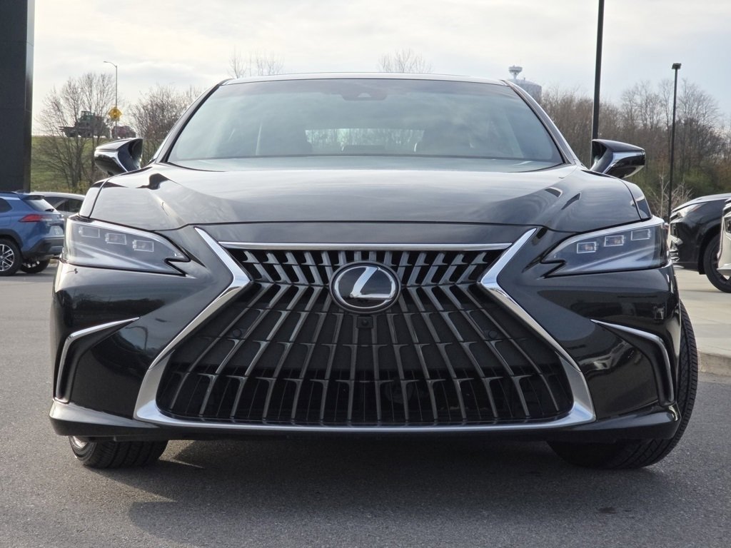 Certified 2024 Lexus ES 300h Ultra Luxury w/ Accessory Package (Z1) image 3