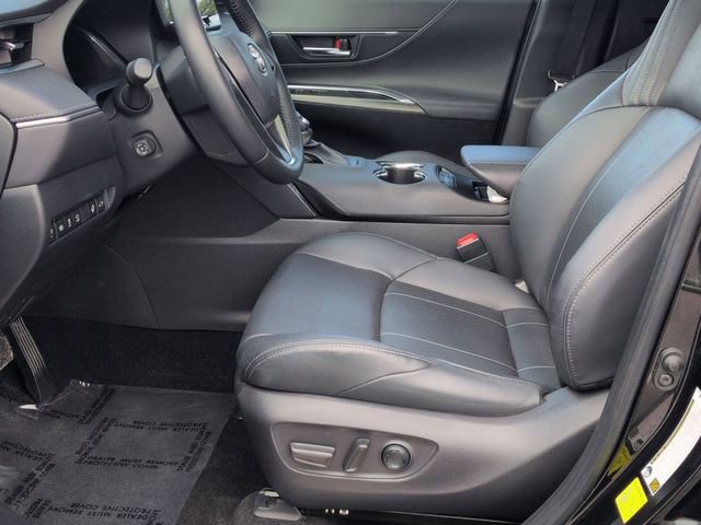 Certified 2024 Toyota Venza Limited AWD/4WD image 14