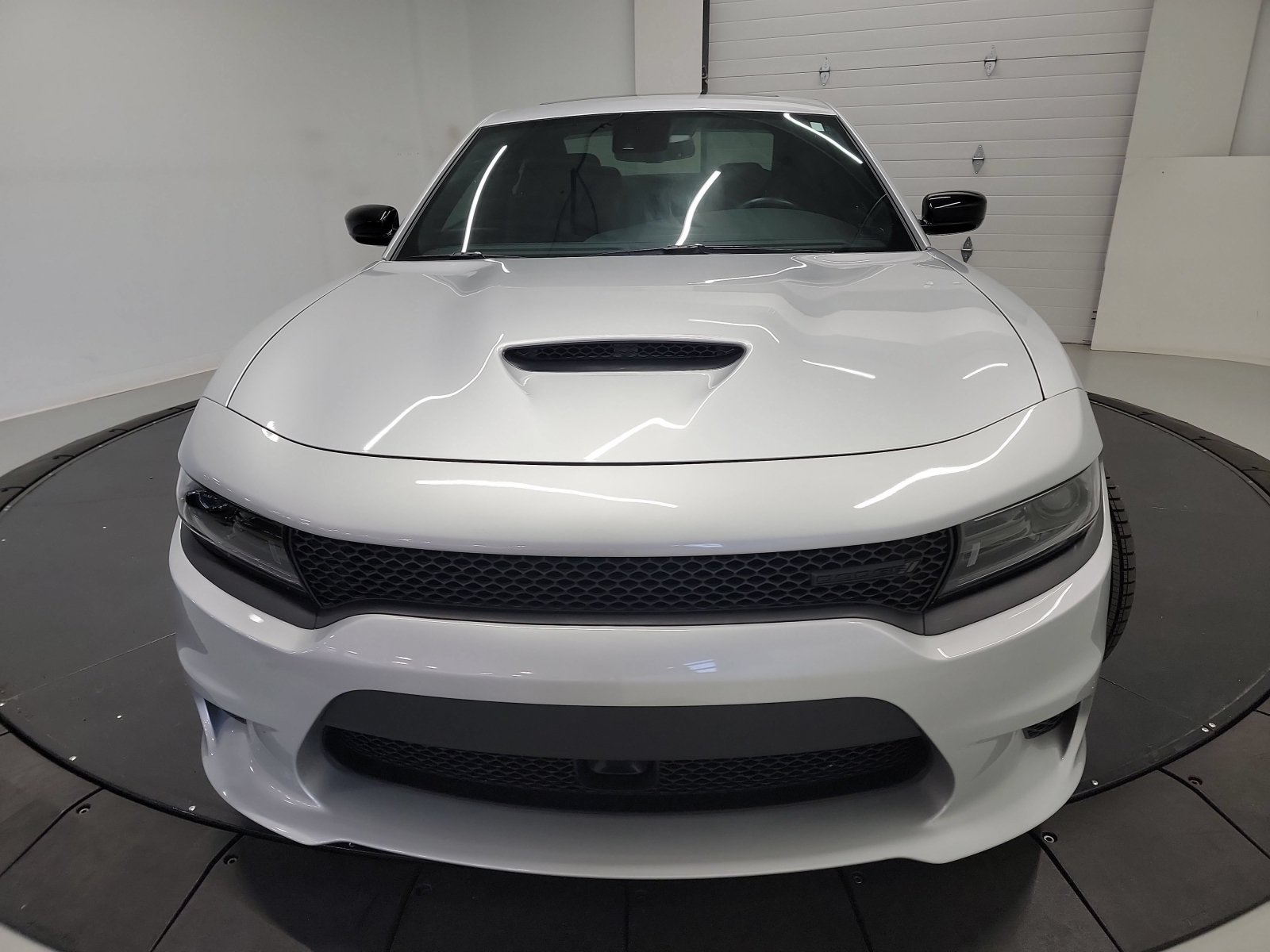 Used 2023 Dodge Charger R/T w/ Blacktop Package RWD image 2