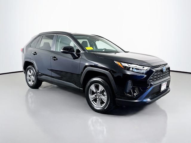 Certified 2024 Toyota RAV4 LE AWD/4WD image 10