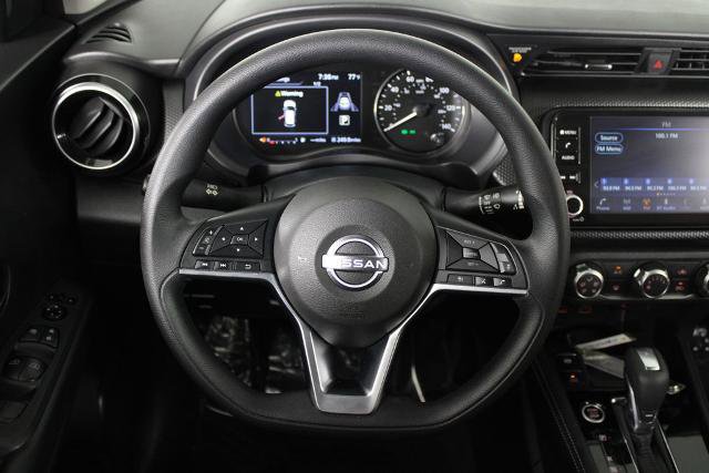Certified 2024 Nissan Kicks SV image 9