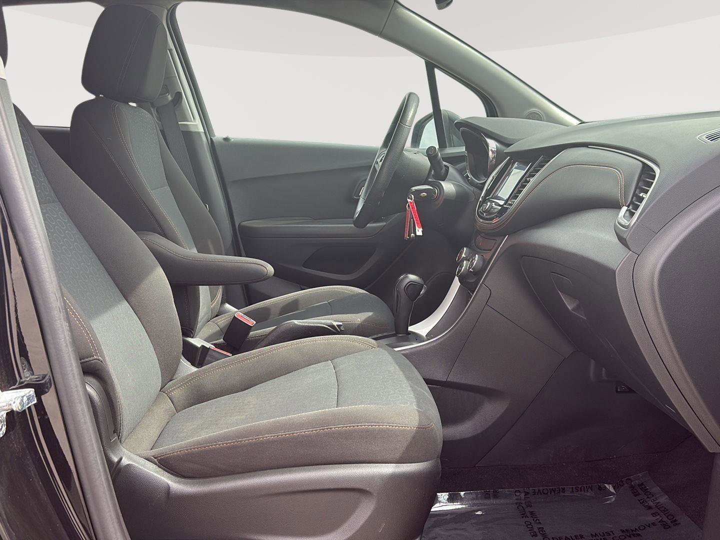 Used 2020 Chevrolet Trax LS w/ Tint and Cruise Package FWD image 19