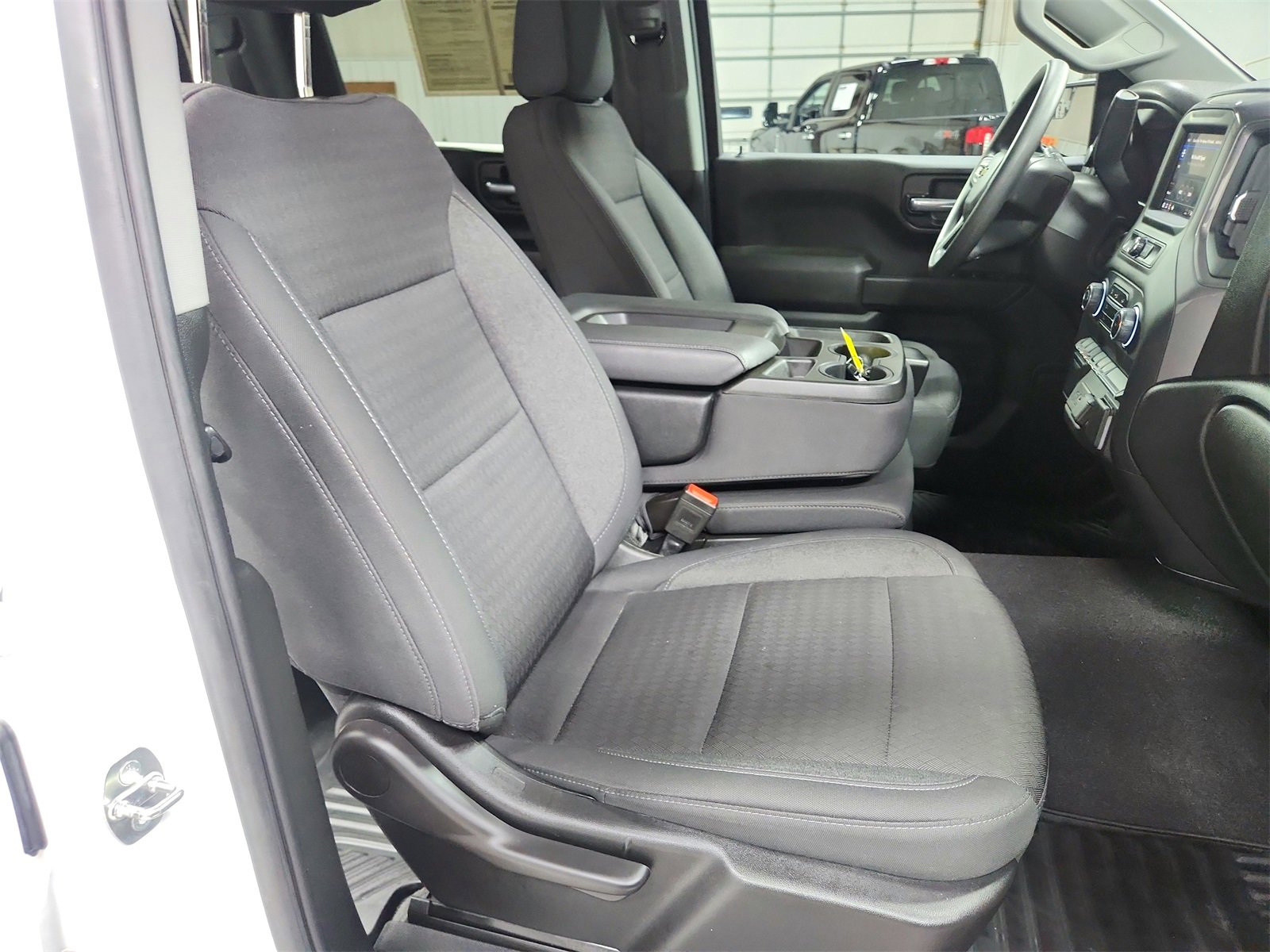 Used 2024 Chevrolet Silverado 1500 Custom image 34