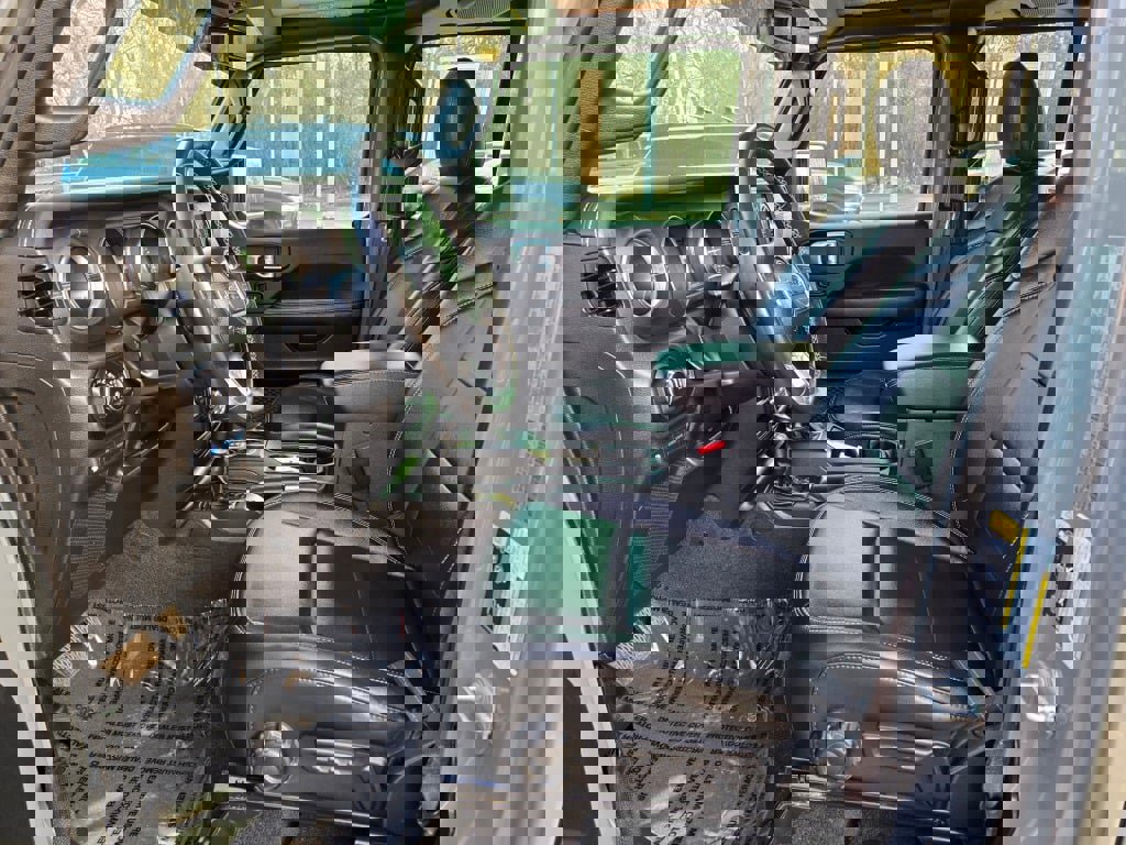 Used 2022 Jeep Wrangler Unlimited Sahara 4xe w/ Cold Weather Group image 19