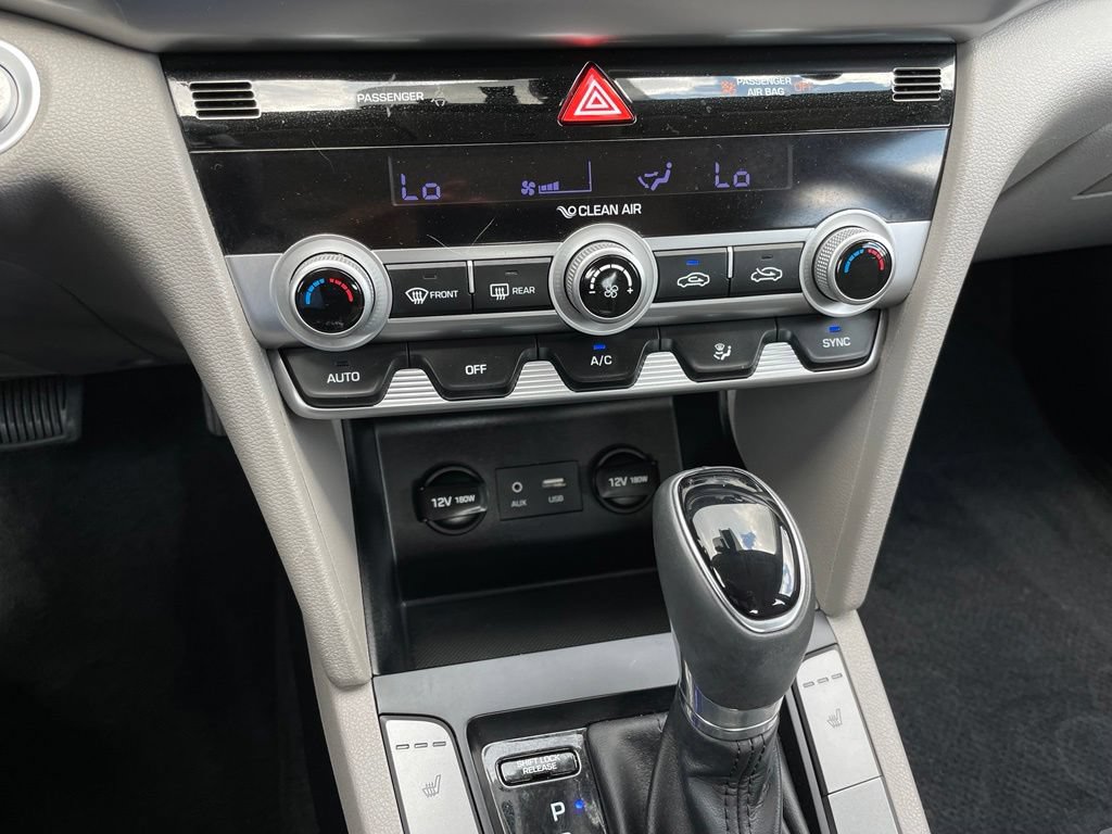 Used 2019 Hyundai Elantra Value Edition FWD image 18