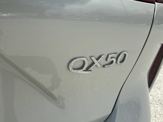 Used 2021 INFINITI QX50 Essential w/ Convenience Package FWD image 10