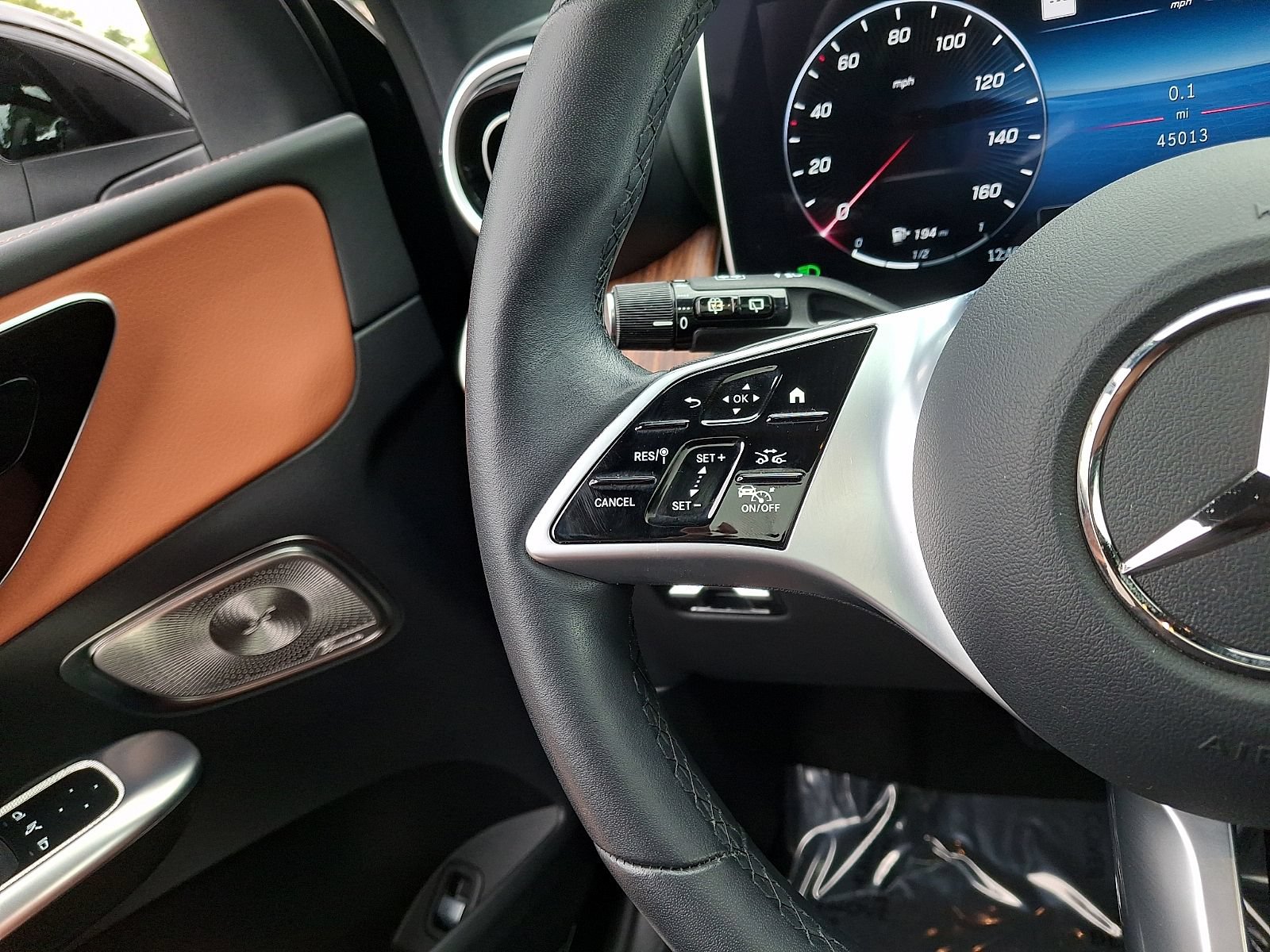 Used 2024 Mercedes-Benz GLC 300 4MATIC image 20