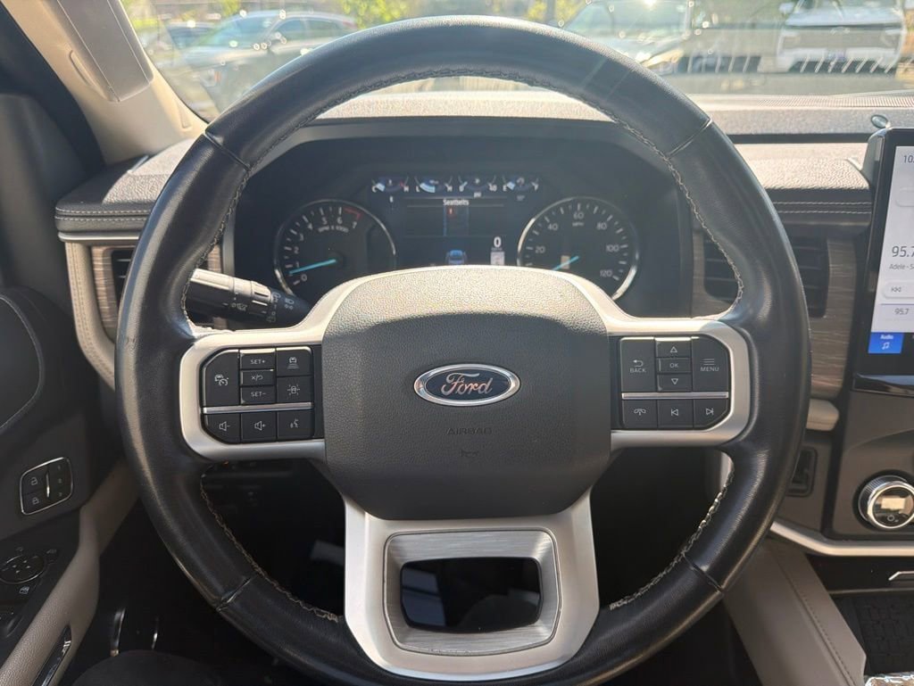 Used 2023 Ford Expedition Limited AWD/4WD image 27