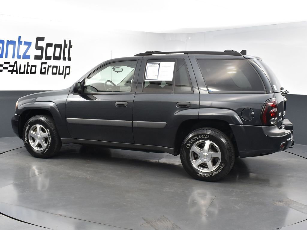 Used 2005 Chevrolet TrailBlazer LS w/ LS Preferred Equipment Group AWD/4WD image 3
