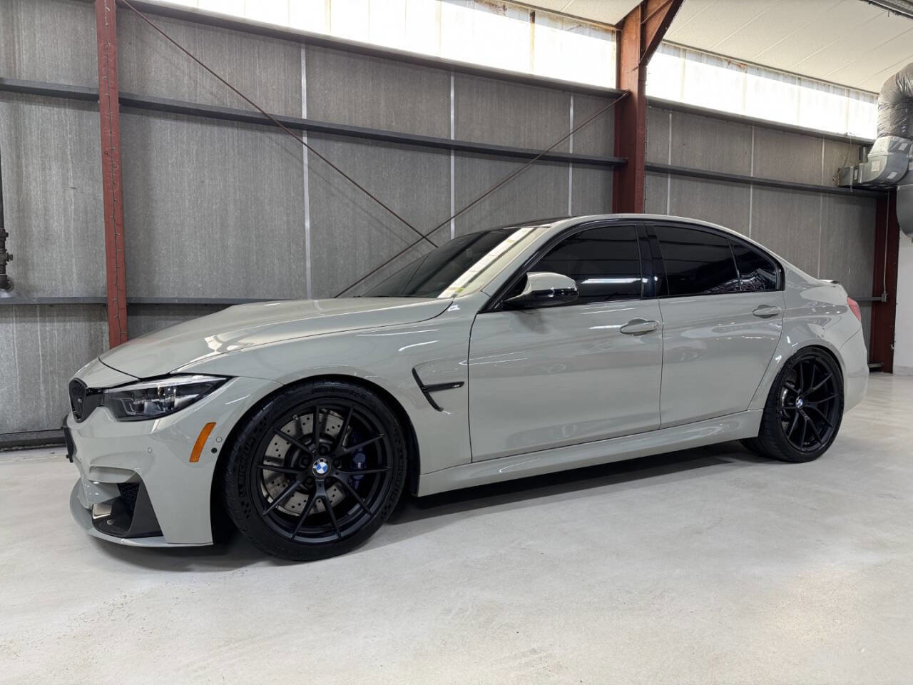 Used 2018 BMW M3 image 4