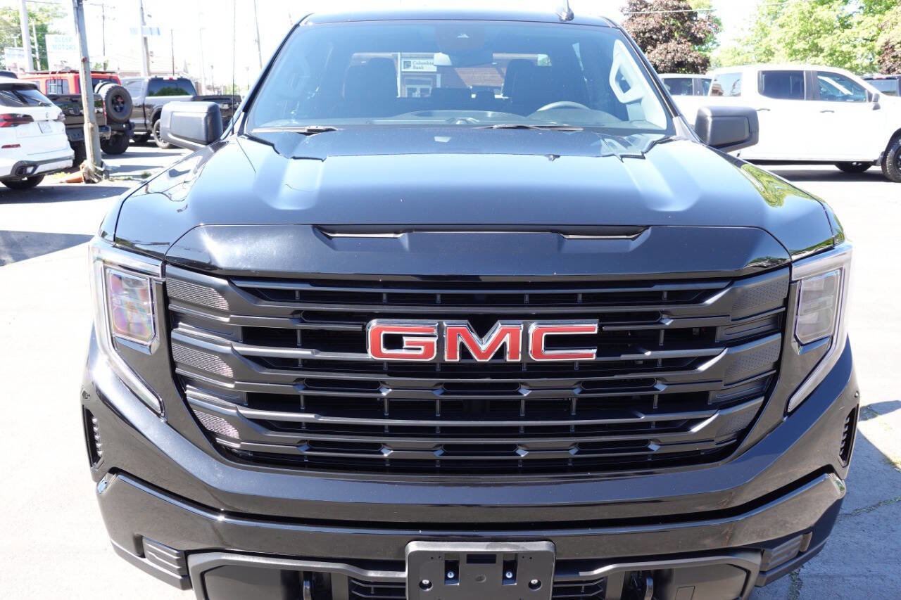 Used 2023 GMC Sierra 1500 Pro w/ Graphite Edition AWD/4WD image 7
