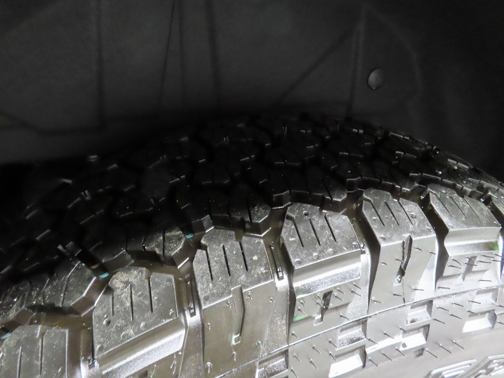 Used 2025 Ford Expedition Tremor image 42