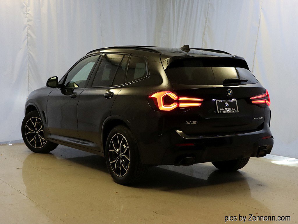 Certified 2024 BMW X3 xDrive30i w/ Premium Package image 9
