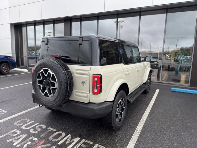 Used 2025 Ford Bronco Outer Banks image 3