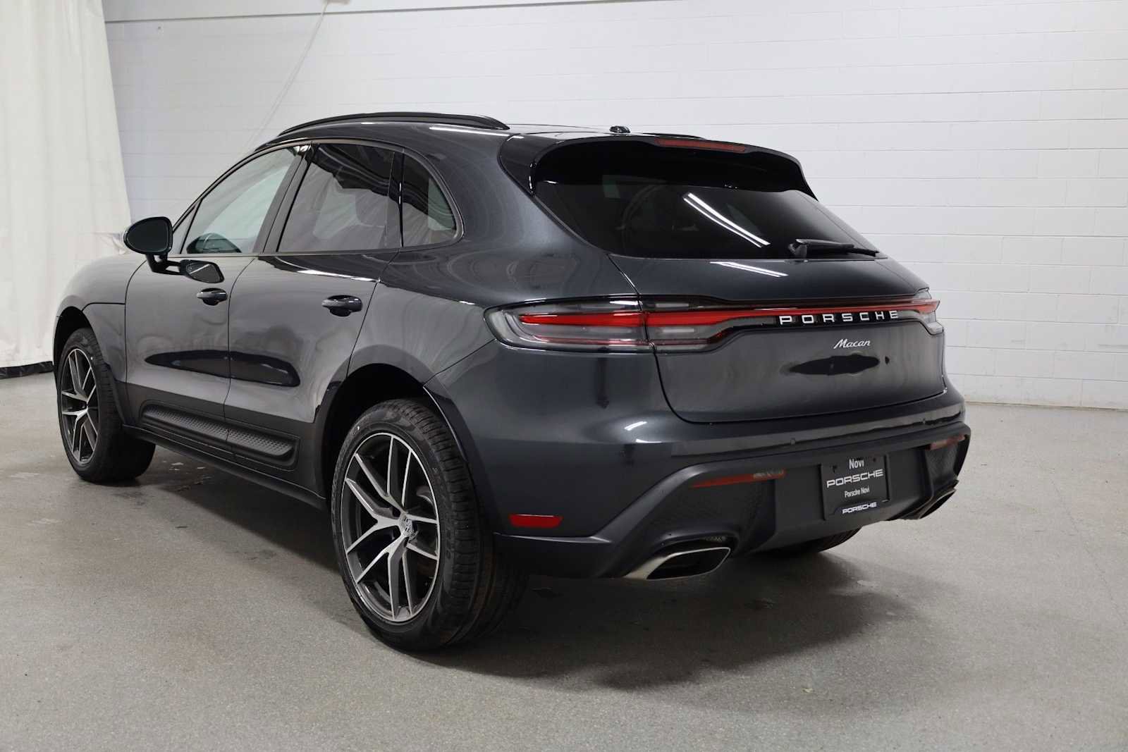 New 2026 Porsche Macan image 3