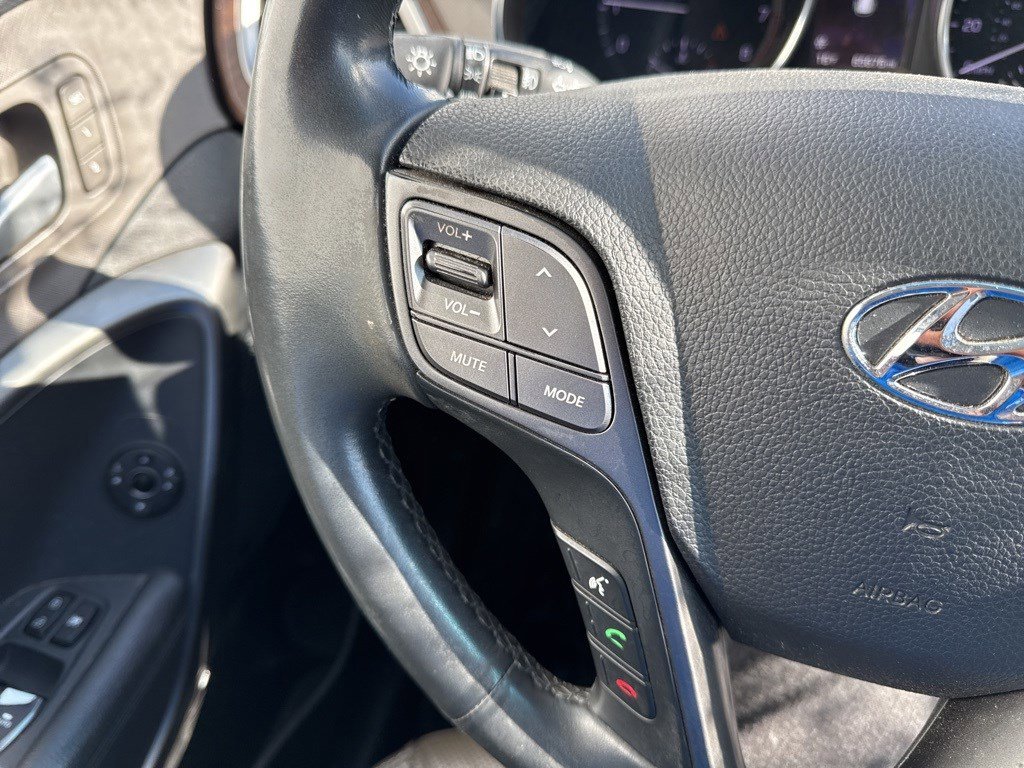 Used 2017 Hyundai Santa Fe SE w/ SE Ultimate Tech Package 03 image 16