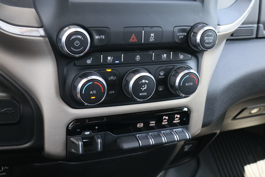 Used 2021 RAM 3500 Laramie AWD/4WD image 19