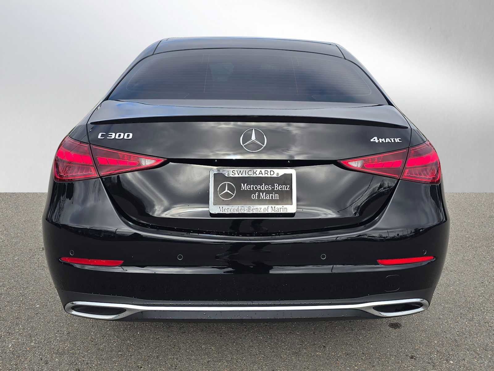 Used 2024 Mercedes-Benz C 300 4MATIC Sedan image 4