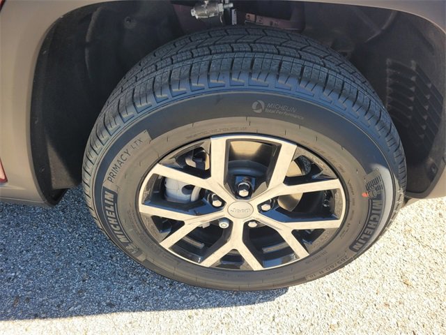 New 2025 Jeep Grand Cherokee Limited image 20