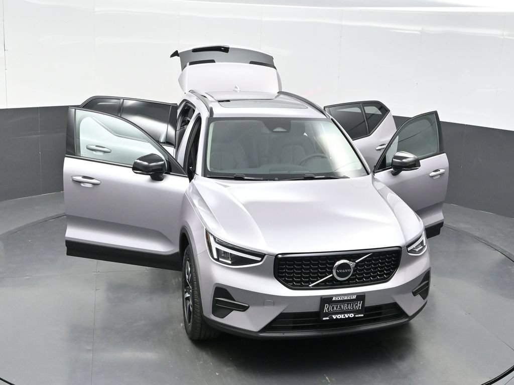 New 2026 Volvo XC40 B5 Core w/ Protection Package Premier AWD/4WD image 34