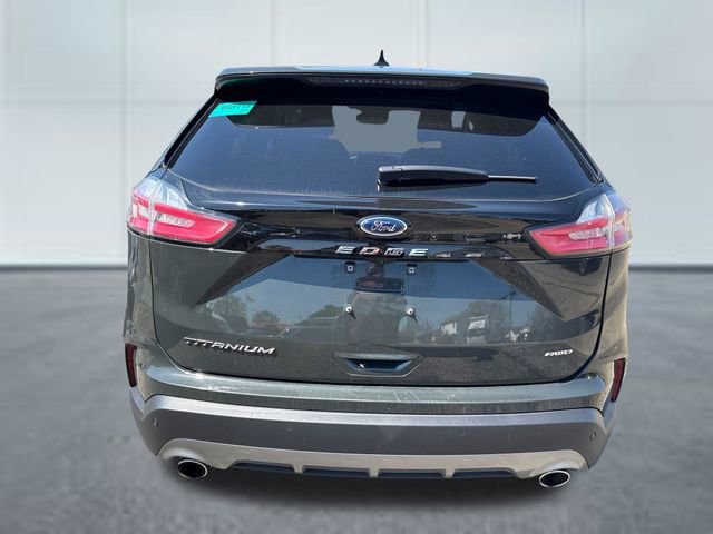 Used 2024 Ford Edge Titanium image 3