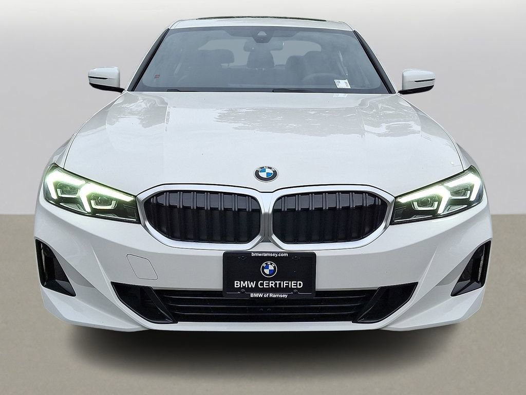 Certified 2025 BMW 330i xDrive Sedan AWD/4WD image 2