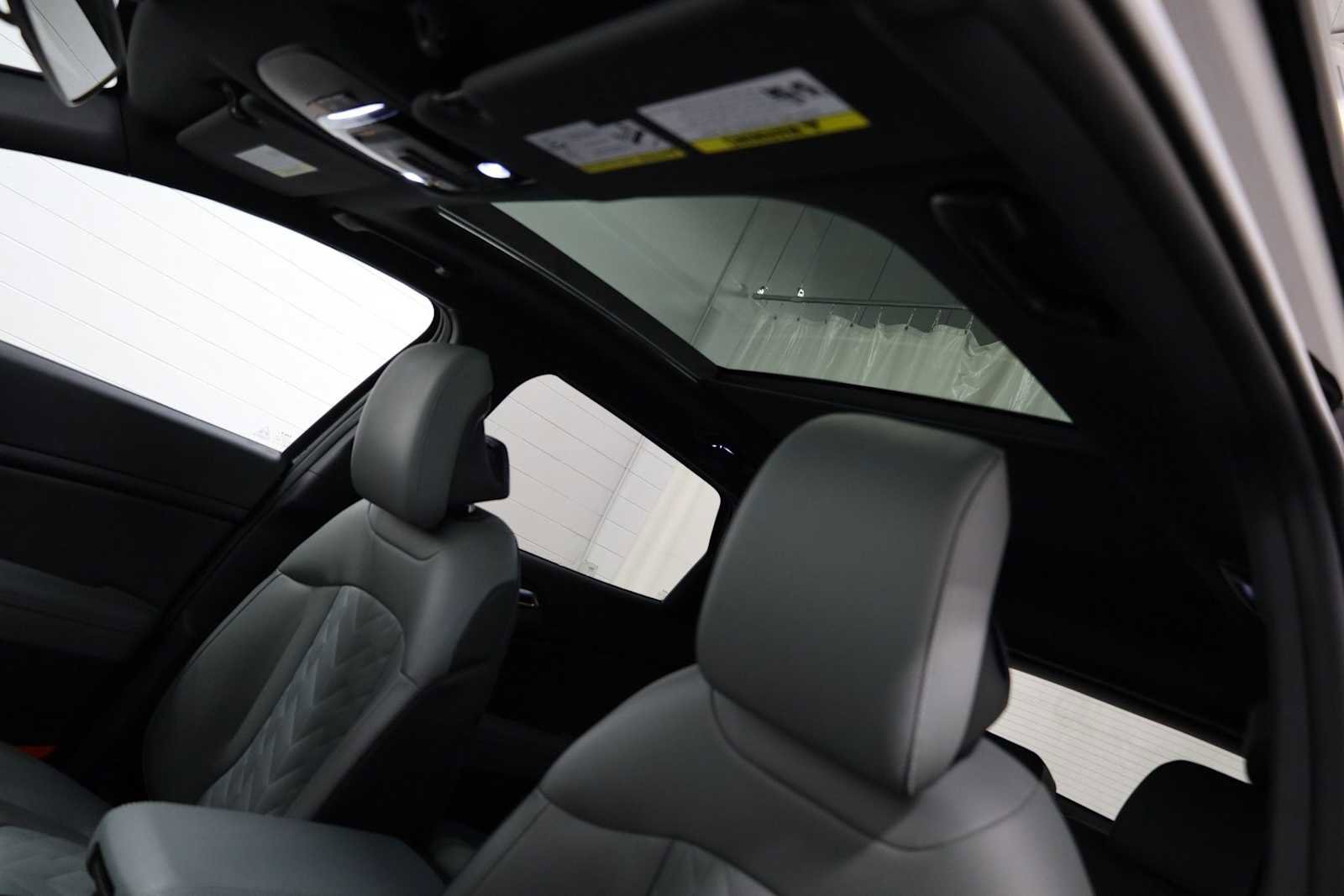 Used 2023 Kia Sportage X-Line w/ X-Line Premium Package image 18