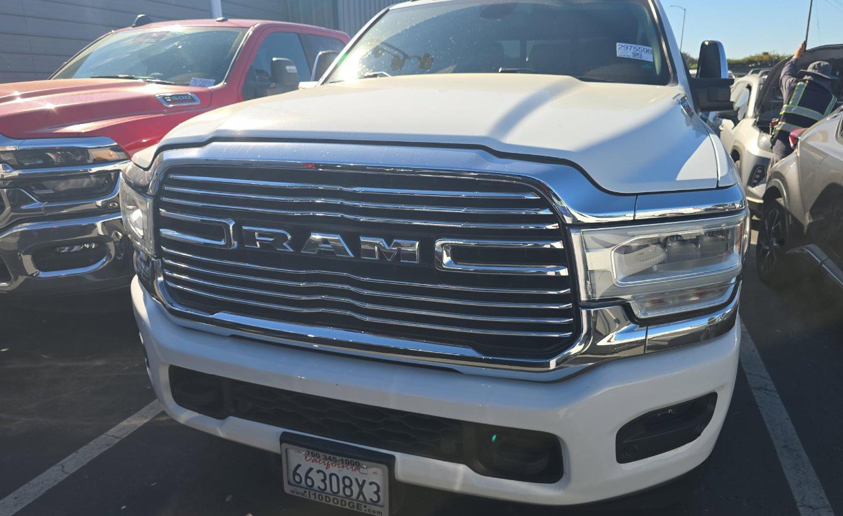 Used 2023 RAM 2500 Laramie AWD/4WD image 3