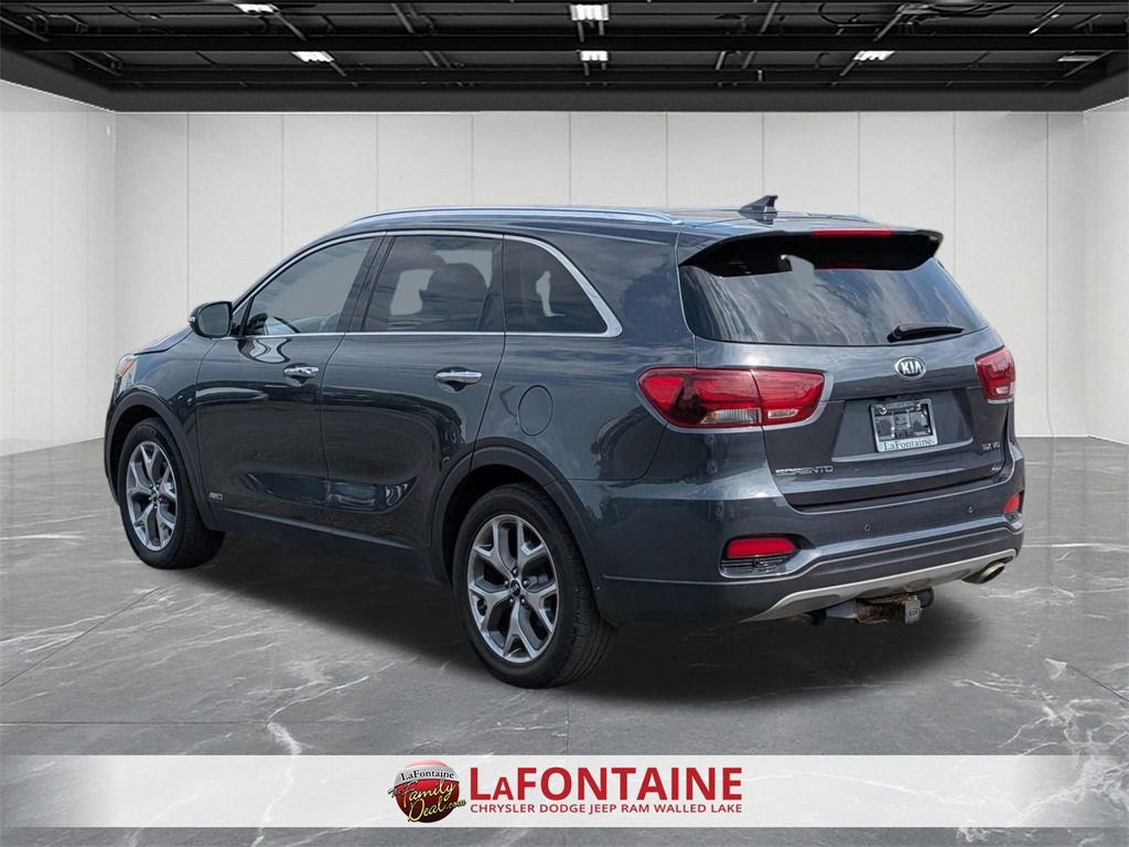 Used 2019 Kia Sorento EX image 3