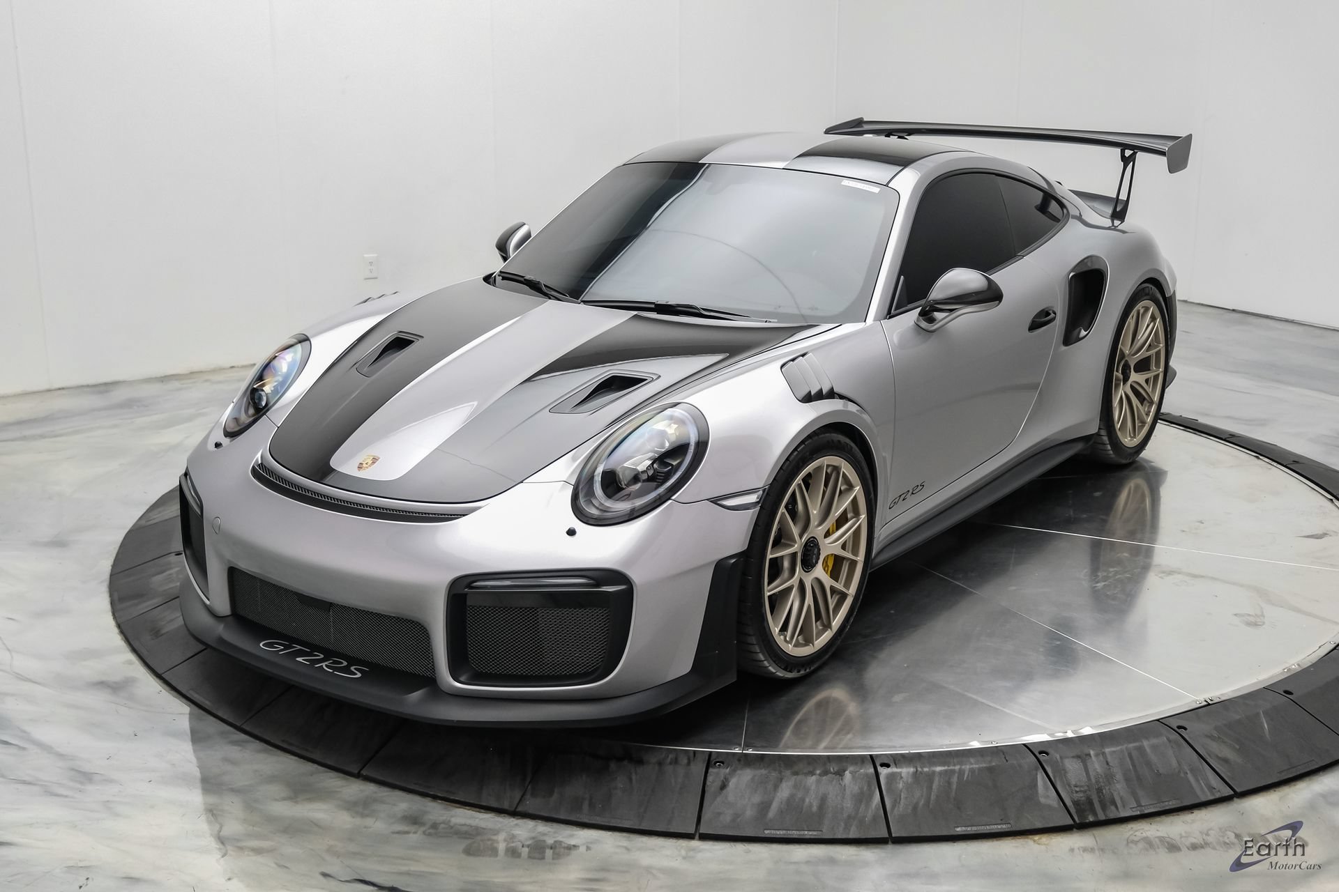Used 2018 Porsche 911 GT2 RS RWD image 7