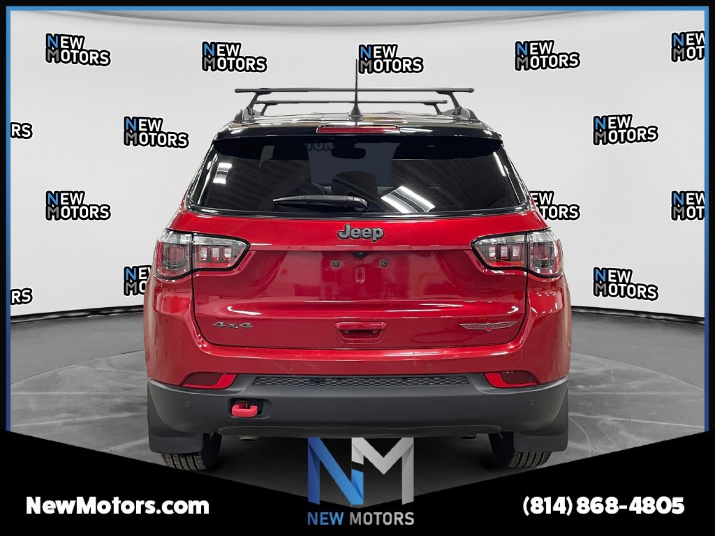 Used 2024 Jeep Compass Trailhawk w/ Trailhawk Convenience Group AWD/4WD image 4