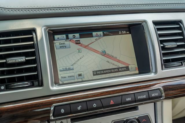 Used 2012 Jaguar XF Portfolio image 27