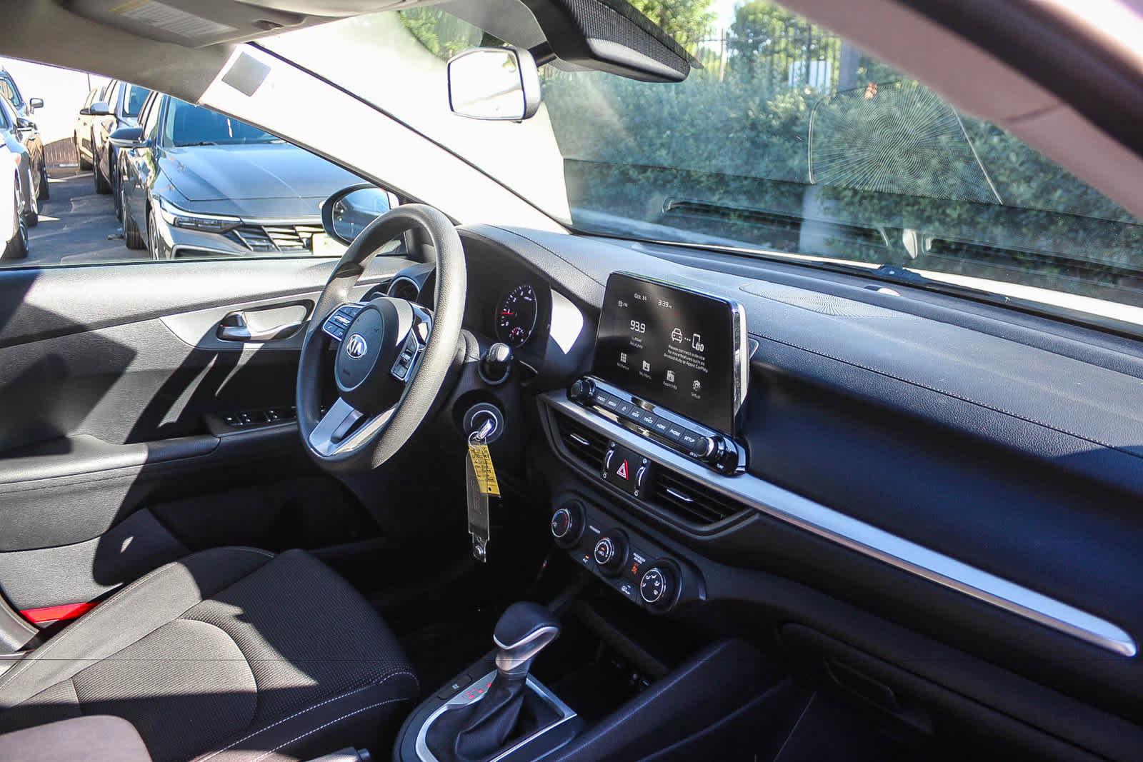 Used 2020 Kia Forte LXS FWD image 21