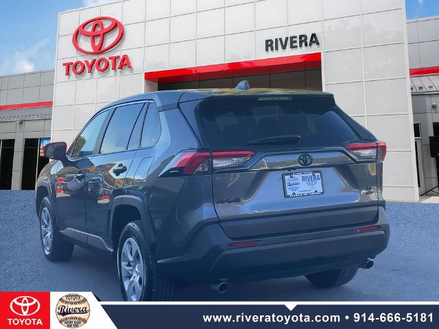 Used 2023 Toyota RAV4 LE AWD/4WD image 9