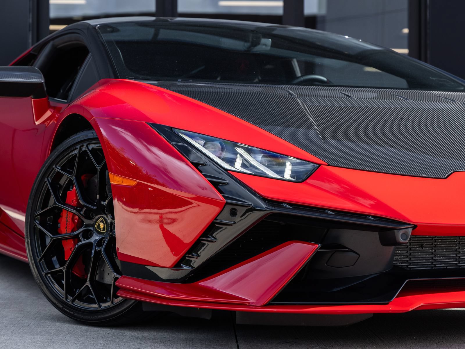 Used 2024 Lamborghini Huracan Tecnica RWD image 24