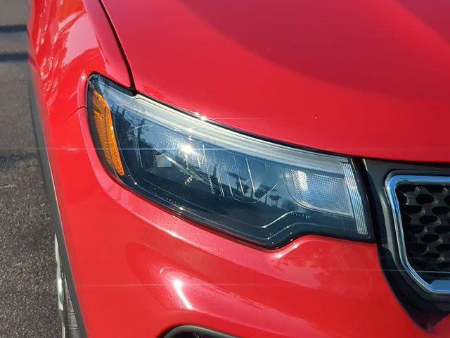 Certified 2023 Jeep Compass Latitude image 10