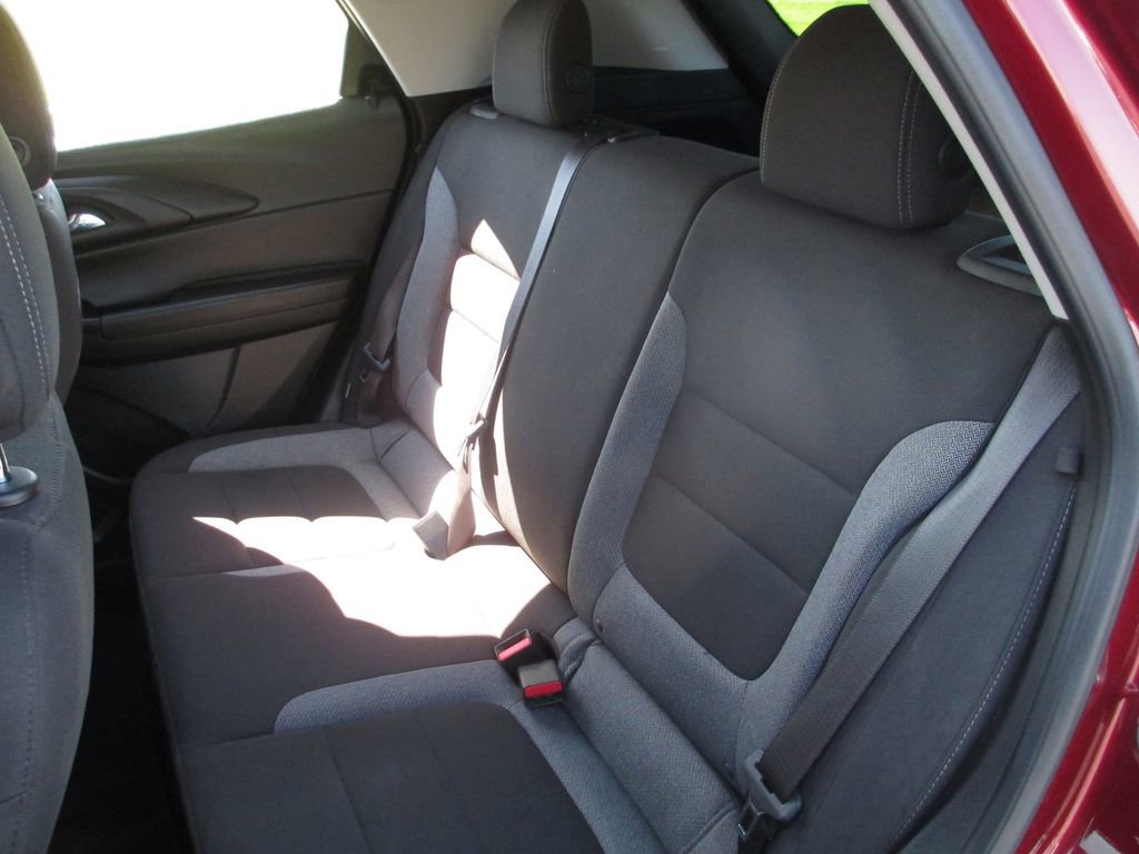 Used 2023 Chevrolet TrailBlazer LT w/ Convenience Package FWD image 18