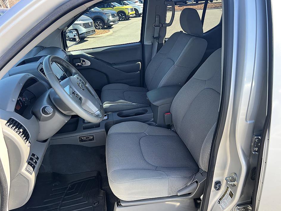 Used 2019 Nissan Frontier SV w/ Value Truck Package image 13