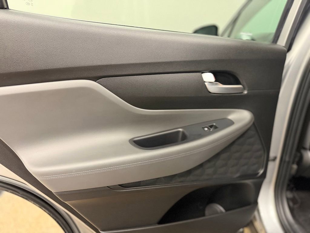 Used 2023 Hyundai Santa Fe SEL image 19