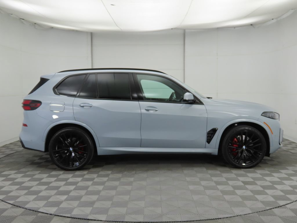 New 2026 BMW X5 sDrive40i w/ M Sport Package image 4