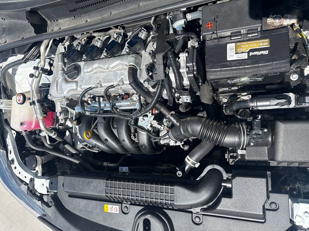 Used 2022 Toyota Corolla LE FWD image 35