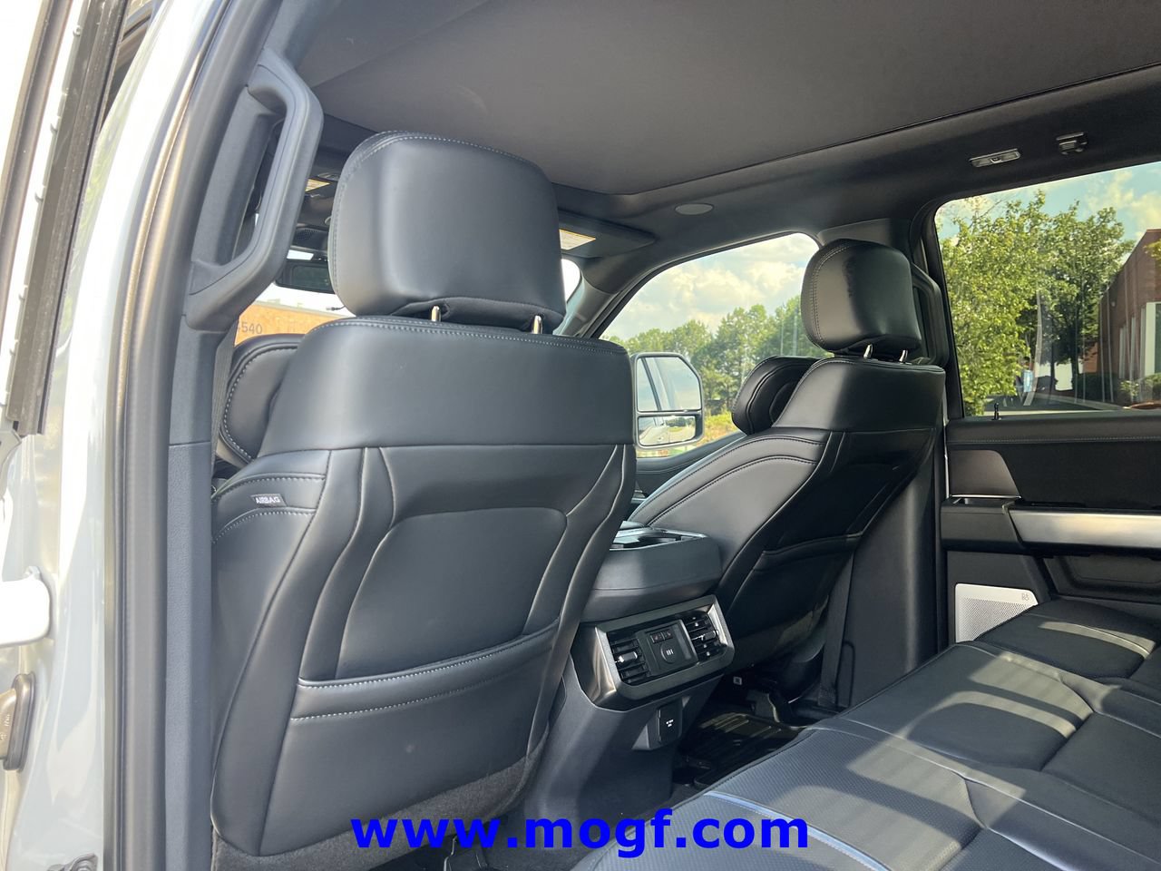 Used 2026 Ford F250 Platinum AWD/4WD image 25