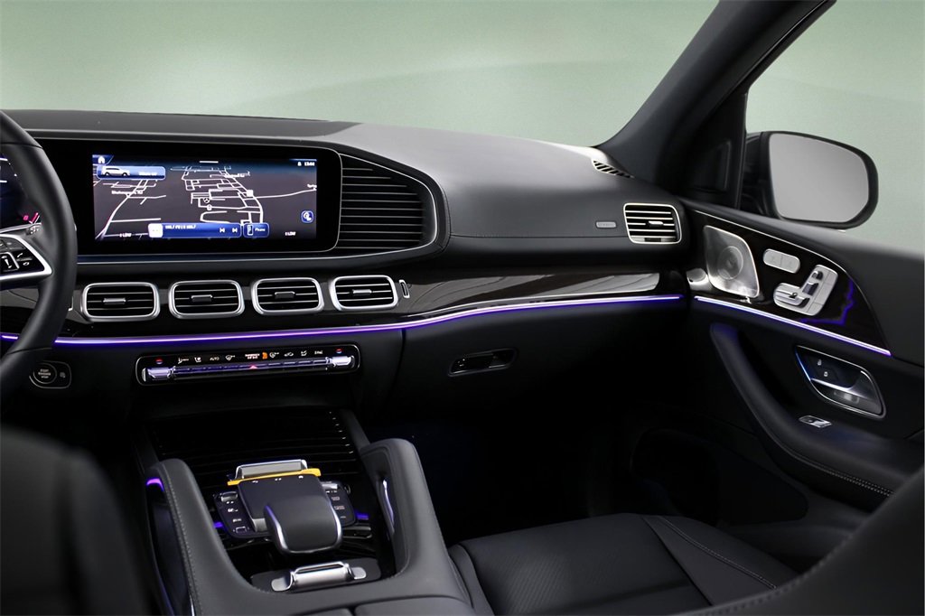 Used 2025 Mercedes-Benz GLS 450 4MATIC image 20