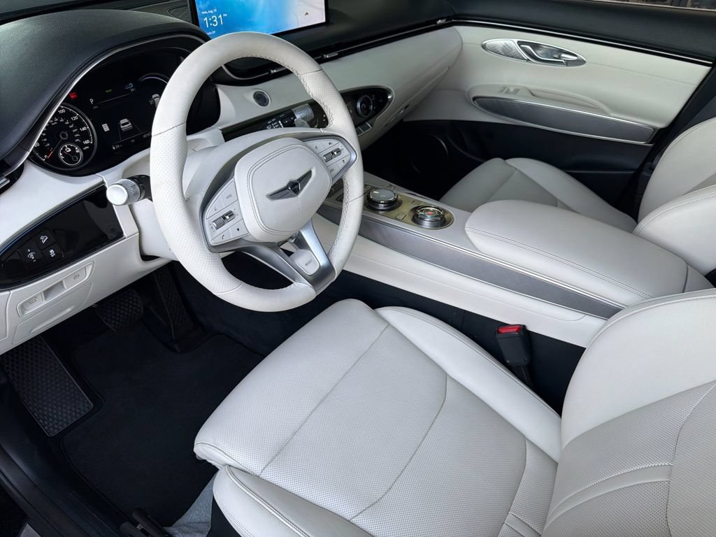 Used 2023 Genesis Electrified GV70 AWD/4WD image 11