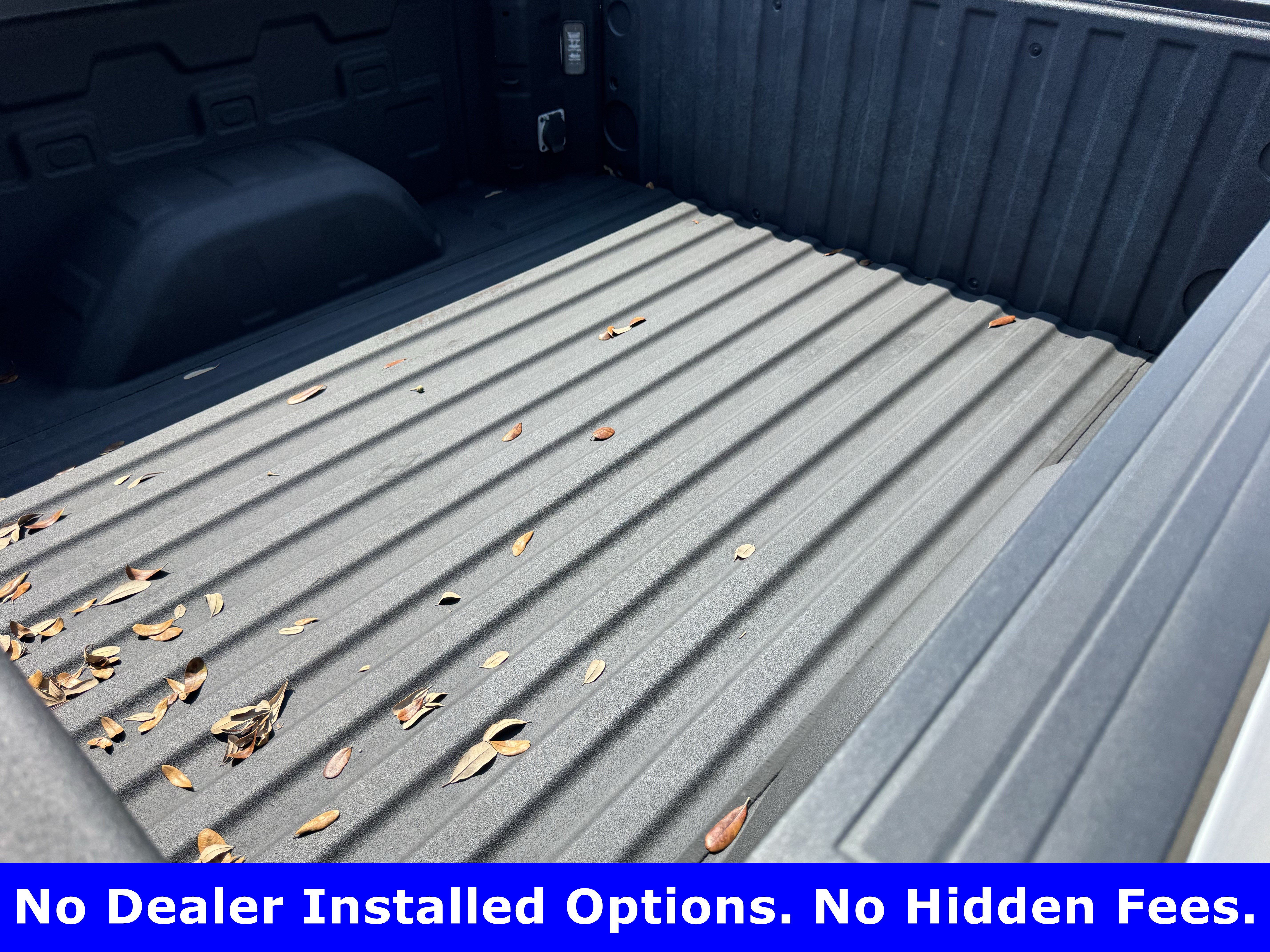 Used 2025 Chevrolet Silverado 1500 LT Trail Boss w/ Convenience Package II AWD/4WD image 26